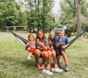 Kids at family picnic