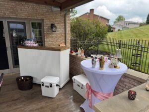 Our handcrafted wood bar blends modern charm with timeless design—making it the perfect fit for any occasion, from elegant weddings to lively birthday bashes.